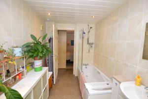 En-Suite- click for photo gallery